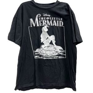 The Little Mermaid Black White graphic tee sz XL
